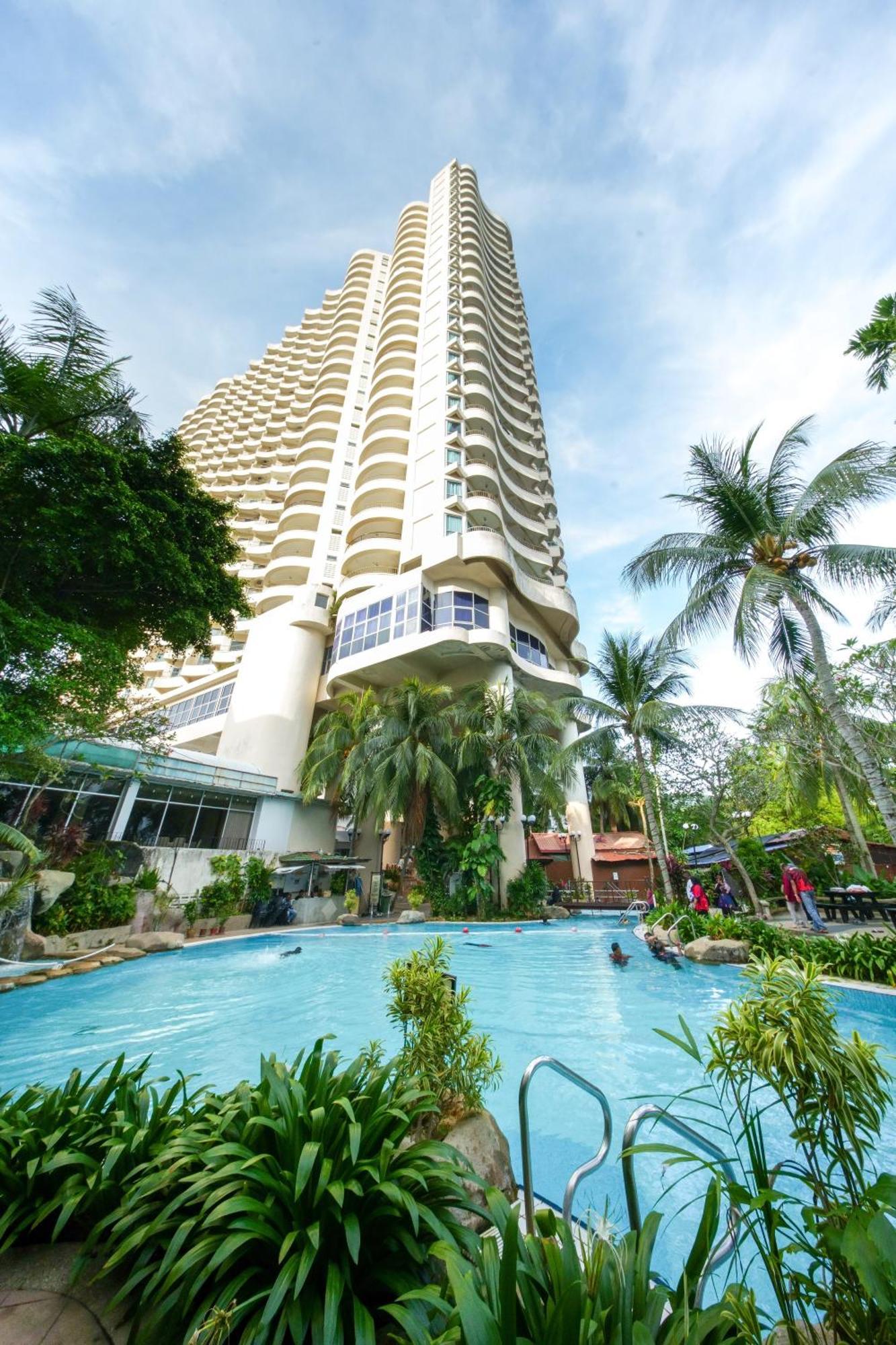 Rainbow Paradise At Tanjung Bungah ทานจุงบุงาห์ ภายนอก รูปภาพ