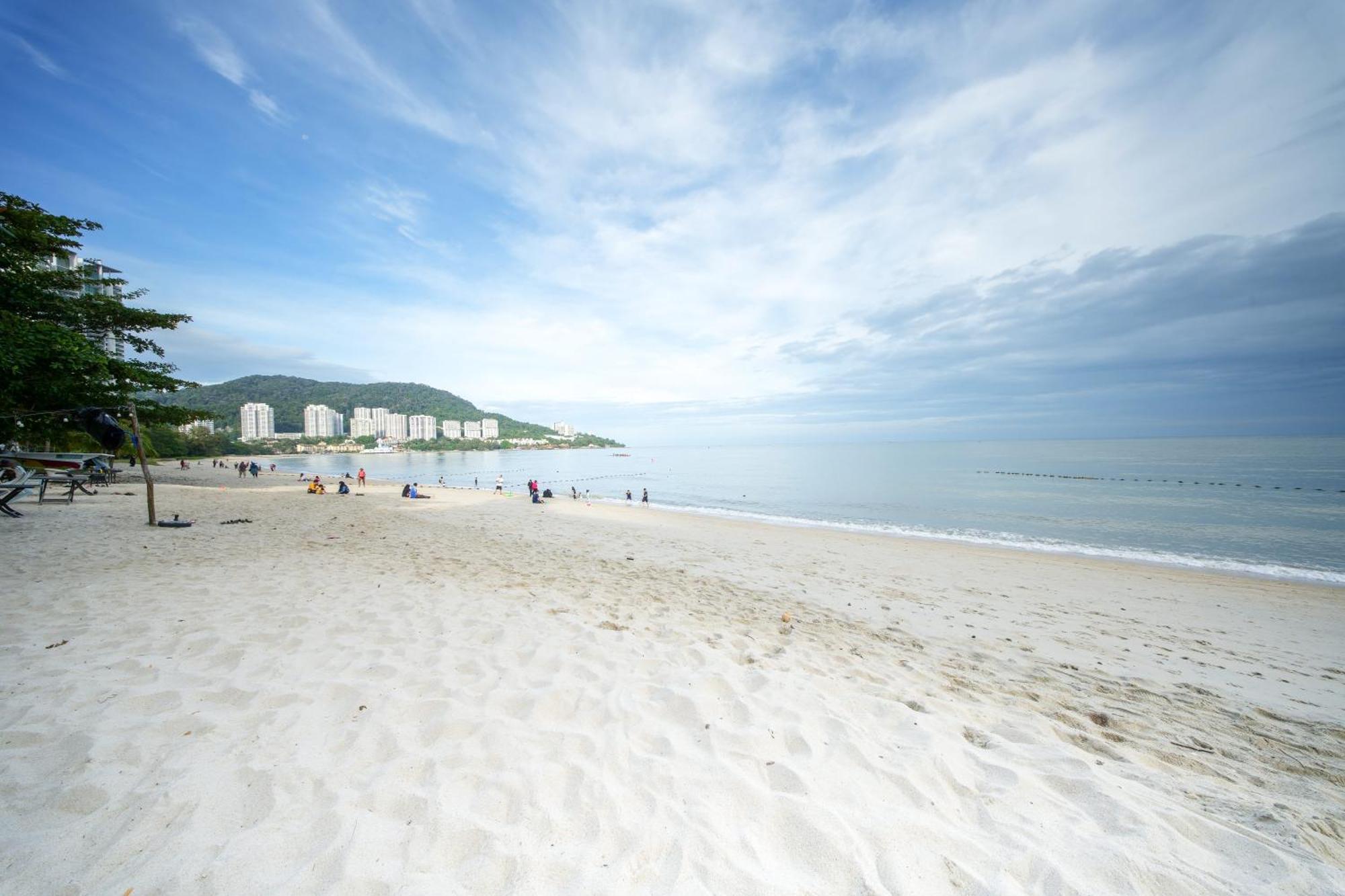 Rainbow Paradise At Tanjung Bungah ทานจุงบุงาห์ ภายนอก รูปภาพ